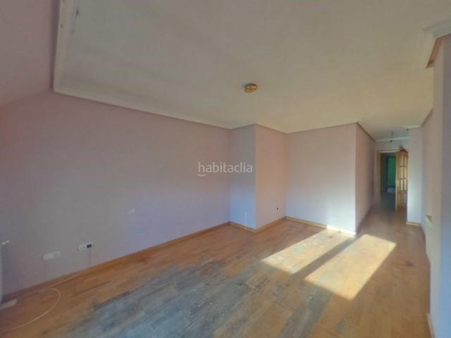 Piso en venta en Benavente. Pisos.