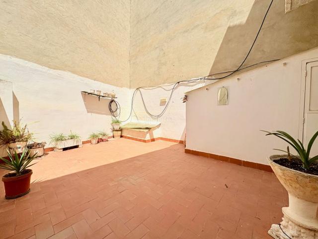 Piso en venta en Benaguasil. Vivienda en Benaguacil Zona Consum 130 m² + 35 m2 de almacen local. Pisos.
