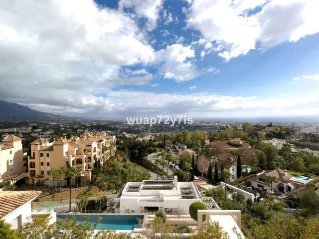 Piso en Venta en Benahavís