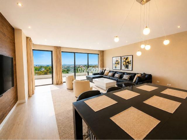Piso en venta en Benahavís, La Quinta. Pisos.