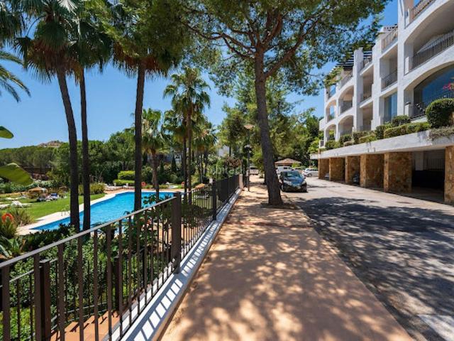 Piso en venta en Benahavís, La Quinta. Pisos.