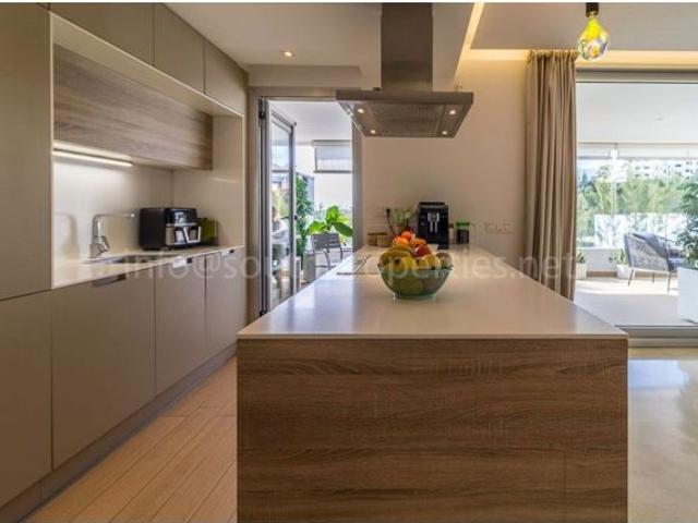 Piso en Venta en Benahavís, Málaga