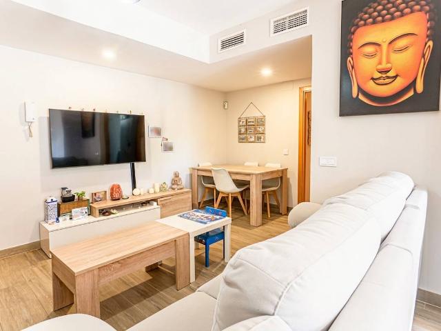 Piso en Venta en Benajarafe