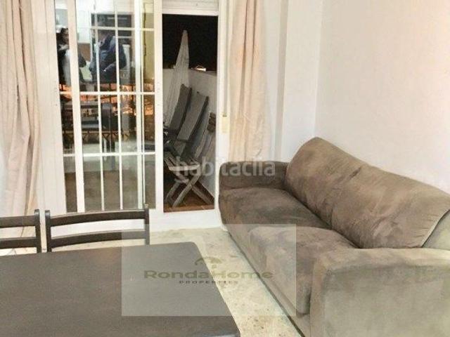 Piso en venta en Benalmádena, Centro. Encantador piso con terraza y vistas al mar en Benalmádena Pueblo. Pisos.