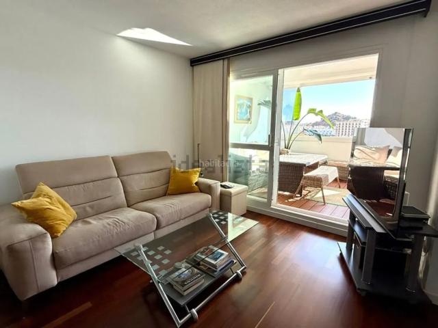 Piso en venta en Benalmádena, Parque de la Paloma. Amplio piso con vistas al mar junto a Parque de la Paloma Benalmádena. Pisos.