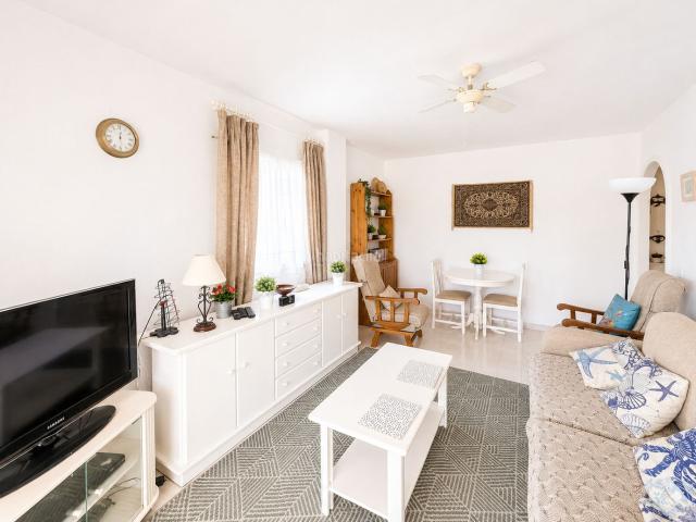 Piso en venta en Benalmádena, Parque de la Paloma. Pisos.