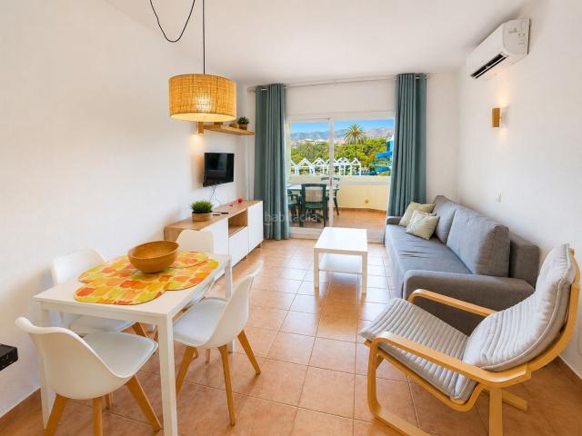 Piso en venta en Benalmádena, Parque de la Paloma. Pisos.