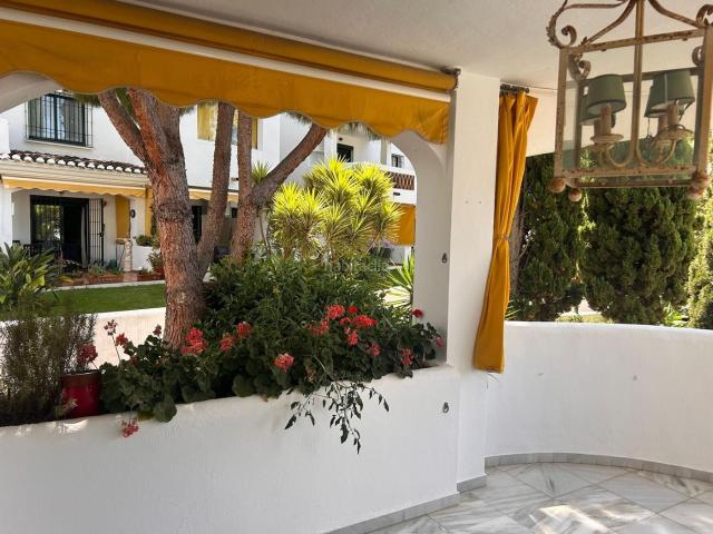 Piso en venta en Benalmádena, Parque de la Paloma. TRANQUILA URBANIZACION CON PISCINA EN BENALMÁDENA. MALAGA. LUZ NATURALEZA Y CALIDAD DE VIDA. Pisos.