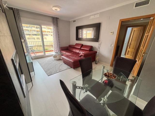 Piso en venta en Benalmádena, Zona Centro Comercial Torrequebrada. NUEVA OPORTUNIDAD! Apartamento totalmente reformado, listo para entrar a vivir. Pisos.