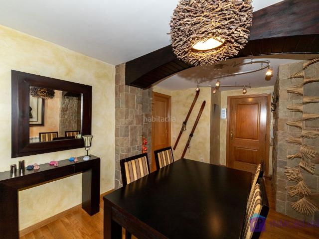 Piso en venta en Benasque. EXCLUSIVO APARTAMENTO EN EL CENTRO DE BENASQUE 96 m² 3 DORMITORIOS SUITE TERRAZA ASCENSOR TRASTERO. Pisos.