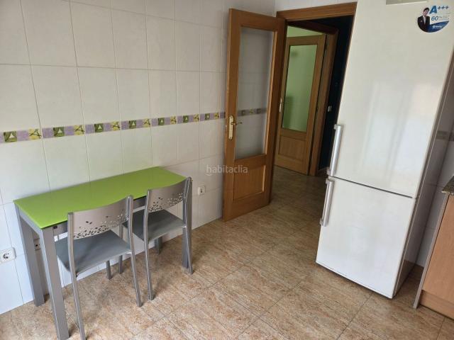 Piso en venta en Benicarló, Pueblo. Piso seminuevo con 3 dormitorios y dos baños en zona excepcional. Pisos.