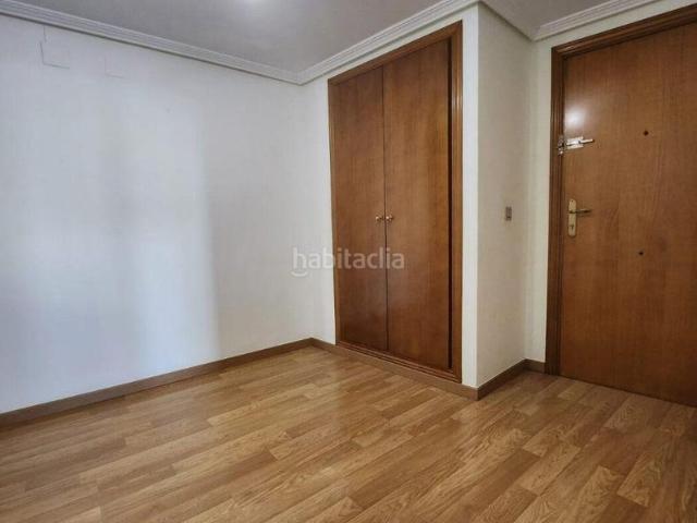 Piso en venta en Benidorm, Centro Urbano. FANTASTICO PISO DE 3 DORMITORIOS 2 BAÑOS, PISCINA, MUY CENTRICO. PARQUE LAIGUERA. Pisos.