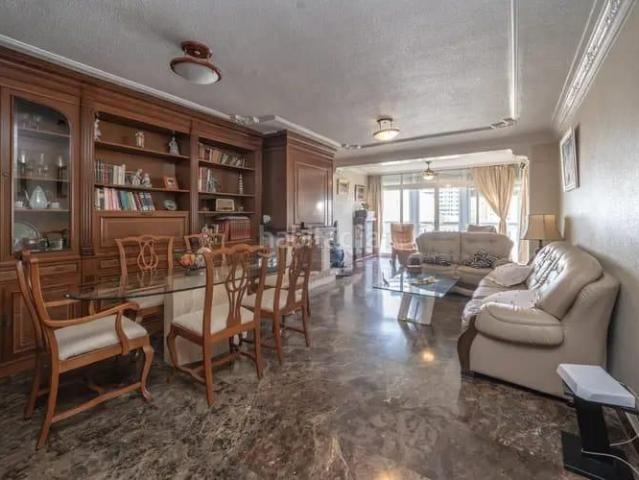 Piso en venta en Benidorm, Centro Urbano. PISO EN CENTRO BENIDORM CON PISCINA. Pisos.