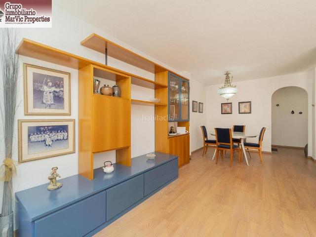 Piso en venta en Benidorm, Colonia Madrid. Amplio Piso Reformado en Colonia Madrid, Frente al Parque de Foietes. Pisos.
