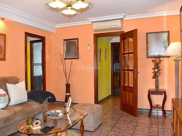 Piso en venta en Benidorm, Juzgados Plaza de Toros. Maravilloso apartamento en el corazón de la deslumbrante ciudad de Benidorm. Pisos.