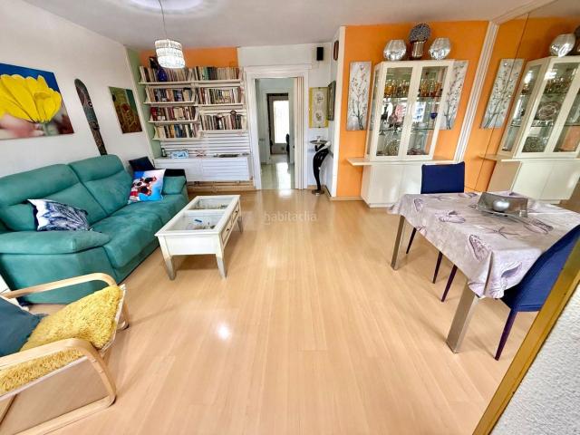 Piso en venta en Benidorm, Juzgados Plaza de Toros. ltpgtDescubre esta excelente oportunidad en una de las zonas maacutes demandadas de Benidorm.La vivienda se encuentra en un entorn. Pisos.