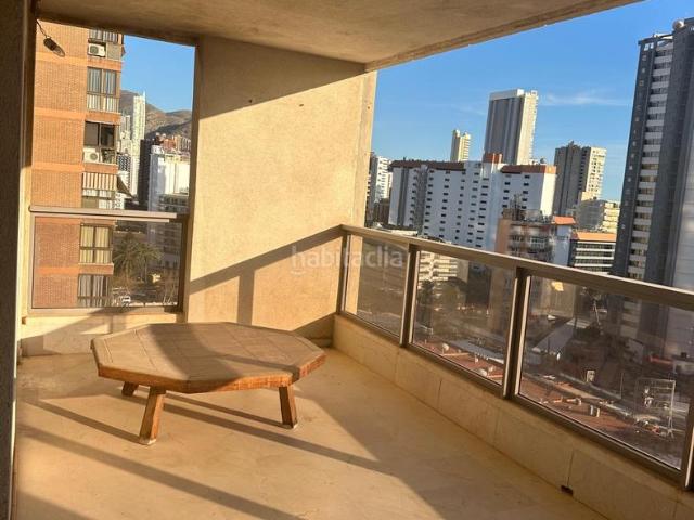 Piso en venta en Benidorm, Levante Alto. Se vende apartamento con vistas al mar en Playa de Levante, Benidorm. Pisos.