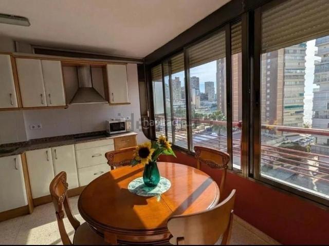 Piso en venta en Benidorm, Playa Levante. 2 dormitorios Av. Mediterráneo. Pisos.