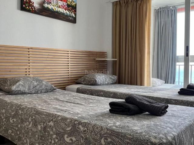 Piso en venta en Benidorm, Playa Levante. Apartamento con licencia turística, vistas al mar y rentabilidad demostrada a solo 3 minutos de la Playa de Levante. Pisos.