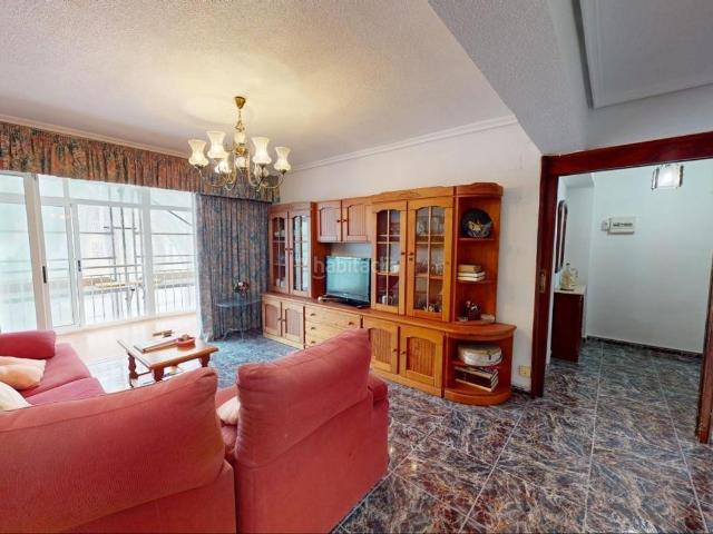 Piso en venta en Benidorm, Playa Levante. Apartamento en Primera Línea en Benidorm Playa de Levante. Pisos.