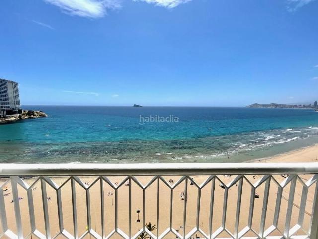 Piso en venta en Benidorm, Playa Levante. Gran piso de esquina con 3 dormitorios y vistas panorámicas en 1 linea playa Levante. Pisos.