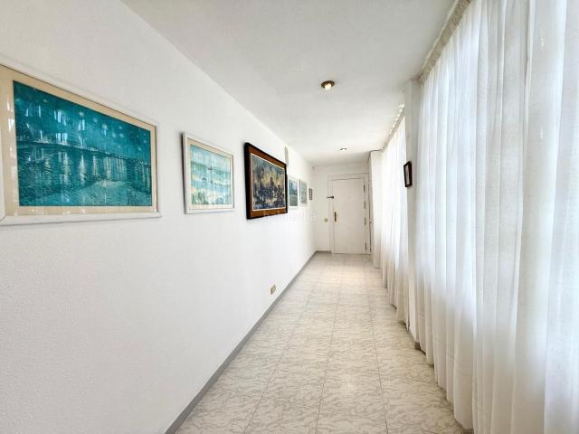 Piso en venta en Benidorm, Playa Levante. Pisos.