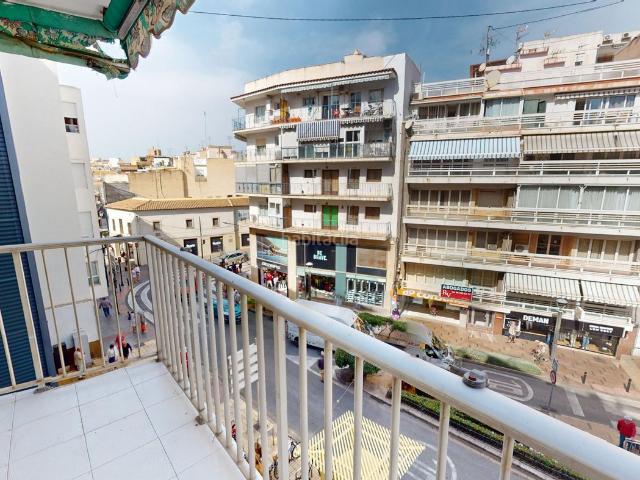 Piso en venta en Benidorm, Playa Levante. Pisos.