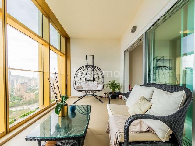 Piso en venta en Benidorm, Playa Poniente. Moderno piso de dos dormitorios con vistas al mar en Poniente. Pisos.