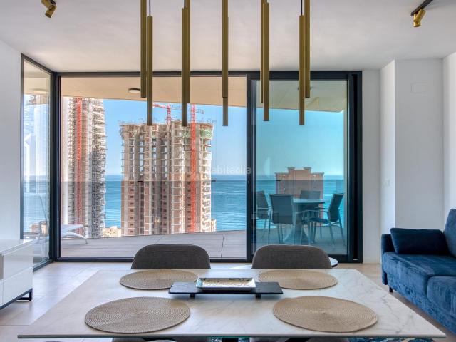 Piso en venta en Benidorm, Playa Poniente. Apartamento con vistas al mar en venta Playa de Poniente, Benidorm. Pisos.