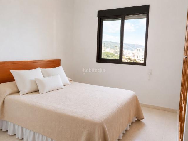 Piso en venta en Benidorm, Playa Poniente. Piso de 135 m² en primera línea de Poniente con vistas panorámicas al mar y garaje cerrado. Pisos.