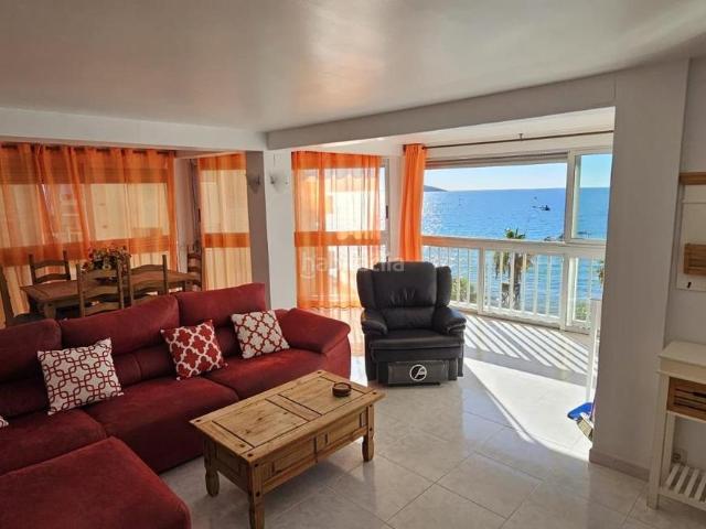 Piso en venta en Benidorm, Rincón Alto. Amplio piso en 1 Linea Levante con vistas panorámicas y salida directa a la playa Levante. Pisos.