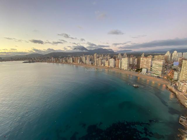 Piso en venta en Benidorm, Rincón Alto. Exclusivo apartamento se halla a un paso entre el cielo y el mar de Benidorm en la playa de Levante. Pisos.