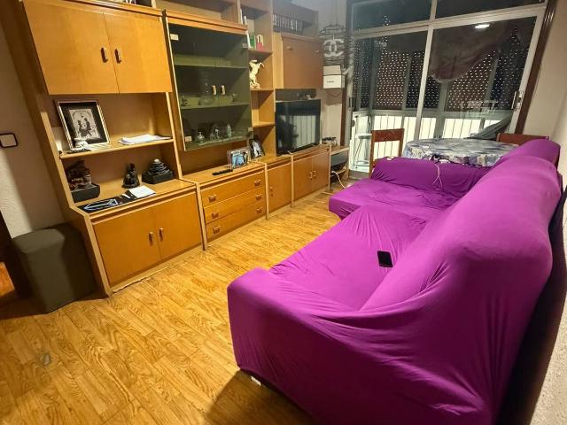 Piso en Venta en Besós