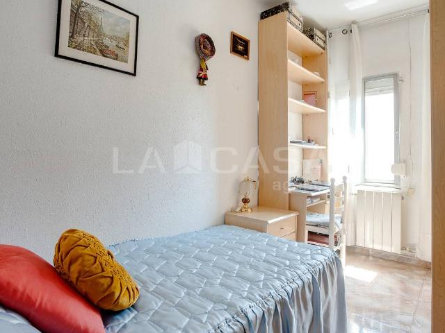 Piso en Venta en Besós