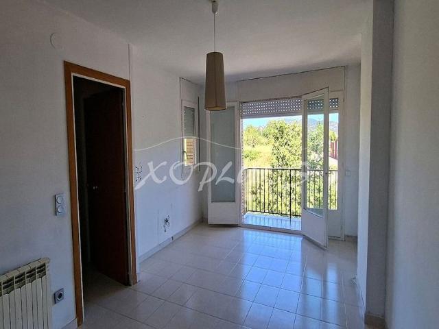 Piso en venta en Berga, de 80 m² 2 habitaciones por 150.000
