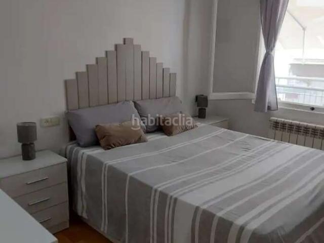 Piso en venta en Berga. Luminoso piso con terraza, trastero y vistas al Santuario de Queralt en Berga. Pisos.