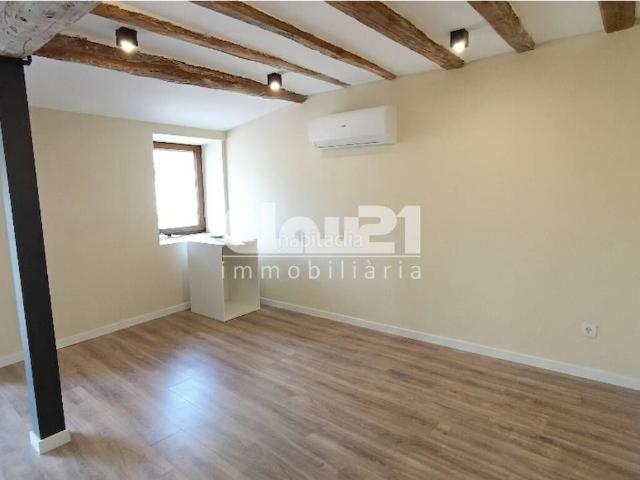 Piso en venta en Berga. PISO CÉNTRICO EN VENTA EN BERGA. Pisos.
