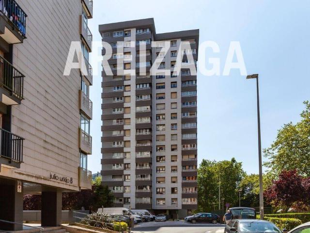 Piso en Venta en Bidebieta