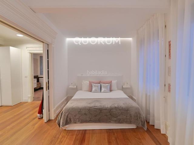 Piso en venta en Bilbao, Zabalburu. La vivienda que se adapta a tu vida, no al revés. Pisos.