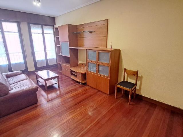 Piso en venta en Bilbao, Zabalburu. Pisos.