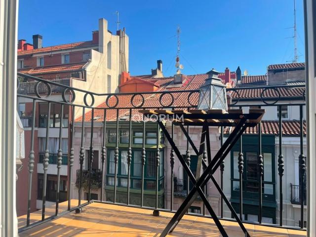 Piso en venta en Bilbao, Zabalburu. Vivienda 3 Habitaciones Proximo a La Alhondiga. Pisos.