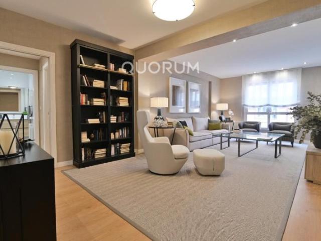 Piso en venta en Bilbao, Abando