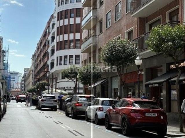 Piso en venta en Bilbao, Abandoibarra Guggenheim. Pisos.