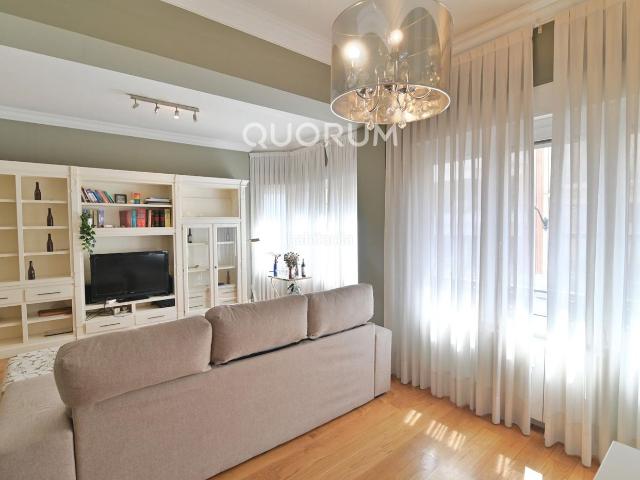 Piso en venta en Bilbao, Albia. Vivienda Para Entrar A Vivir En Abando. Pisos.