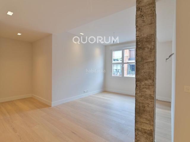 Piso en venta en Bilbao, Alhóndiga. Apartamento reformado en Moyua. Pisos.