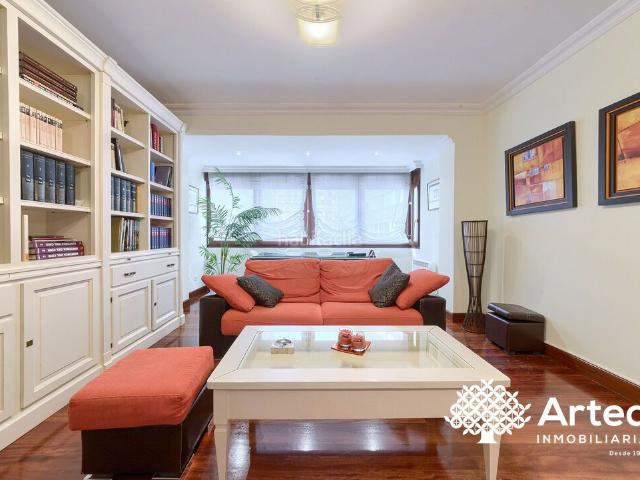 Piso en venta en Bilbao, Ametzola. Piso en Venta en Bilbao, Zona Amezola Reformado a capricho. Pisos.