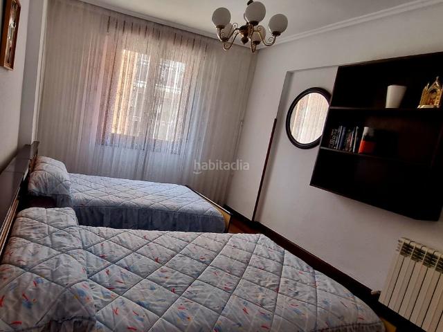 Piso en venta en Bilbao, Arangoiti. Se vende vivienda de 80m2 totalmente exterior con vistas despejadas. Pisos.