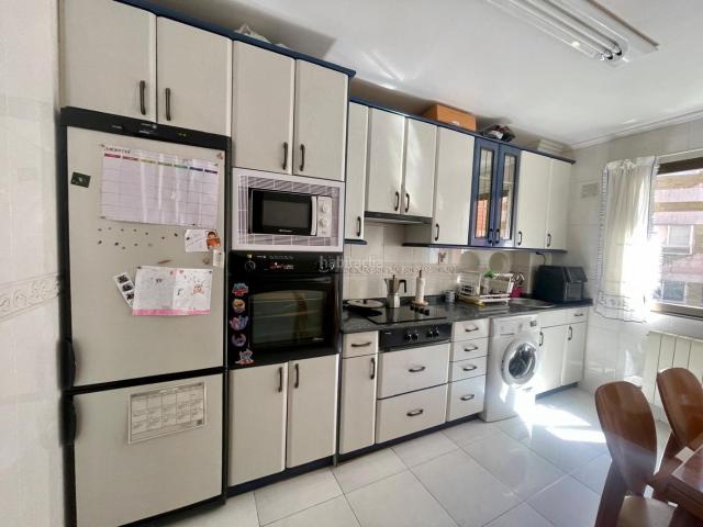 Piso en venta en Bilbao, Atxuri. Pisos.