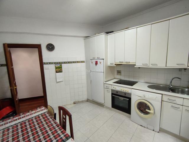 Piso en venta en Bilbao, Barrio de Uribarri. Pisos.