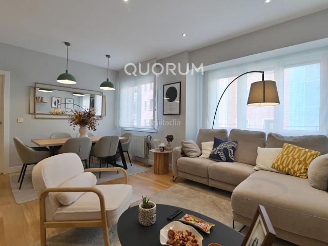 Piso en venta en Bilbao, Basurtu. Vivienda Reformada 2 Habitaciones. Pisos.